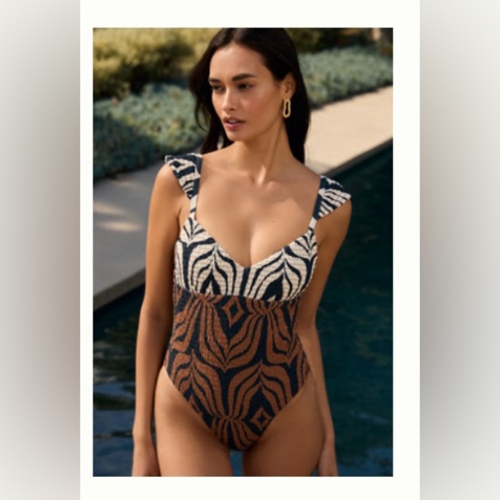 NWT Anthropologie smocked cap sleeve one-piece bathing suit (2X)